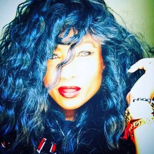 Meet your Posher, Nikki